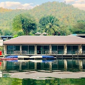 Deluxe Room on the river